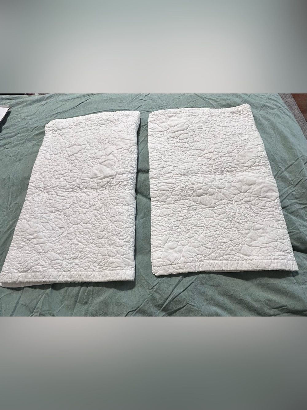 SIMPLY SHABBY CHIC COTTAGE QUILTED  WHITE Two Standard Shams 100% Cotton NEW